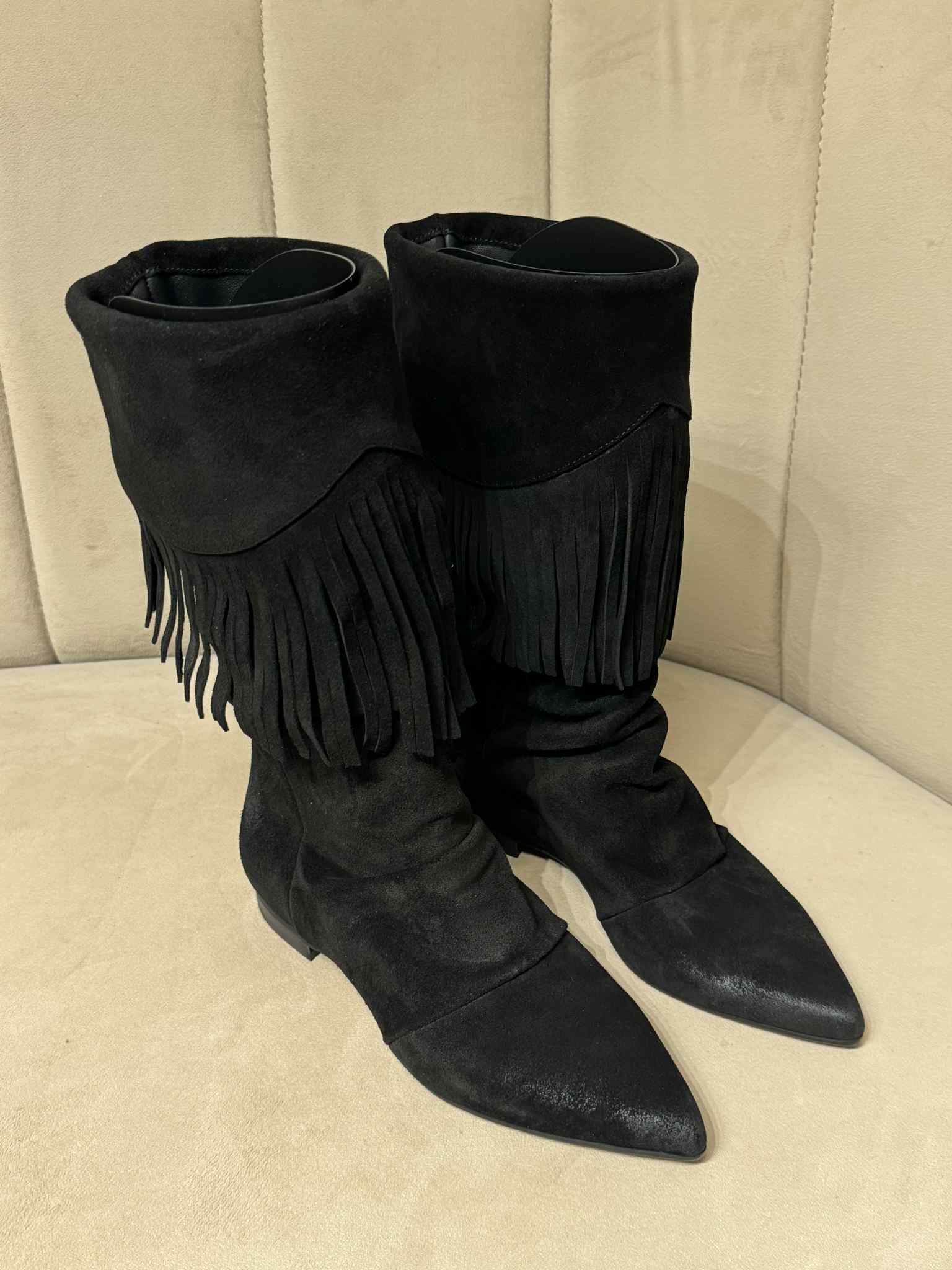 Kaia Suede Nero (black)