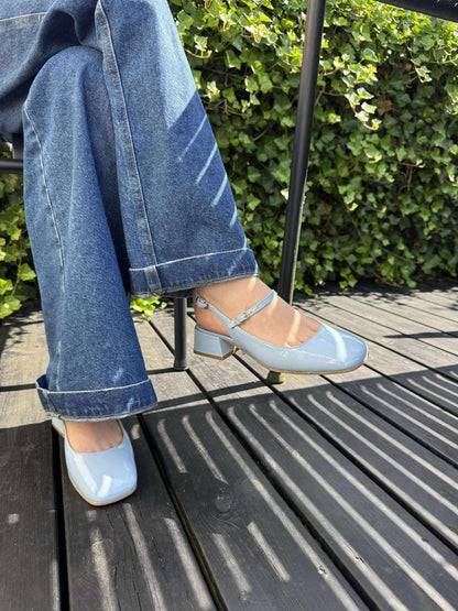 Lyon Slingback - Sky