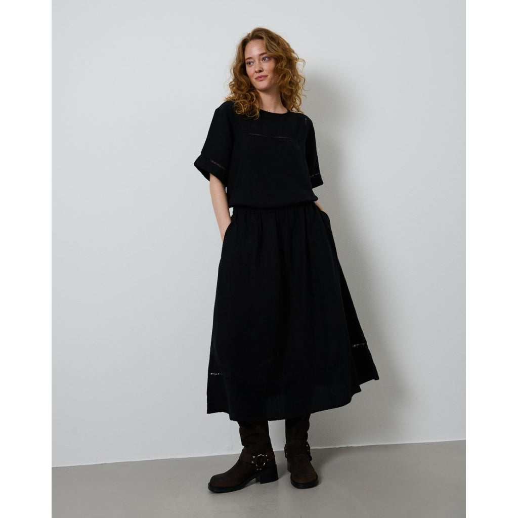 Lone Skirt - Black