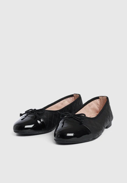 Mery Black