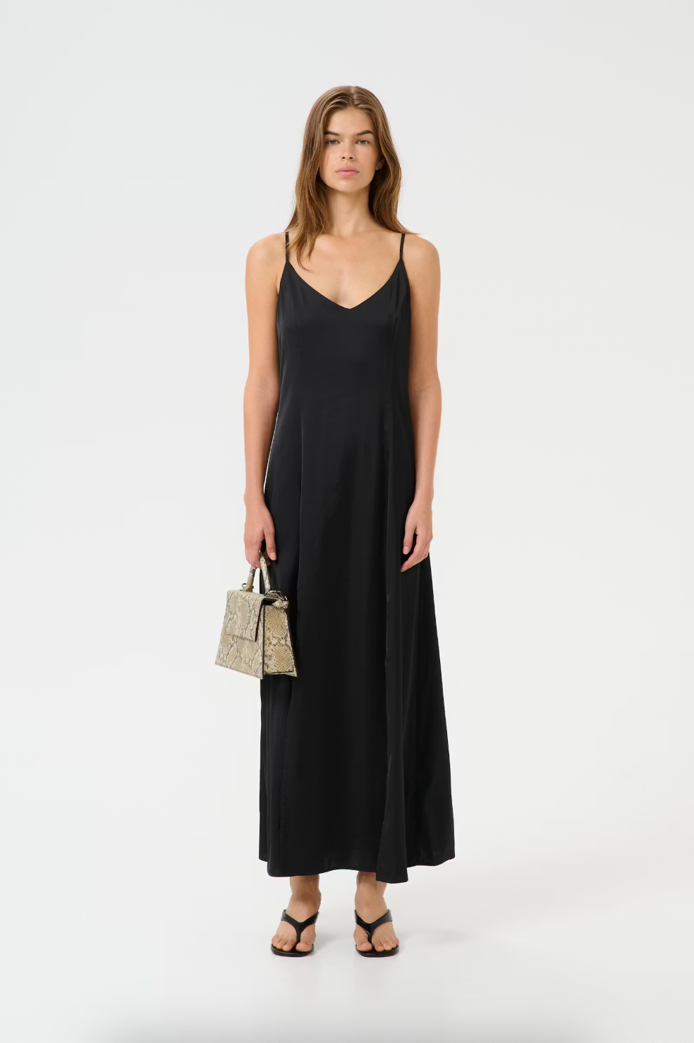 PeloGZ Dress Black – fustan e zezë nga Gestuz