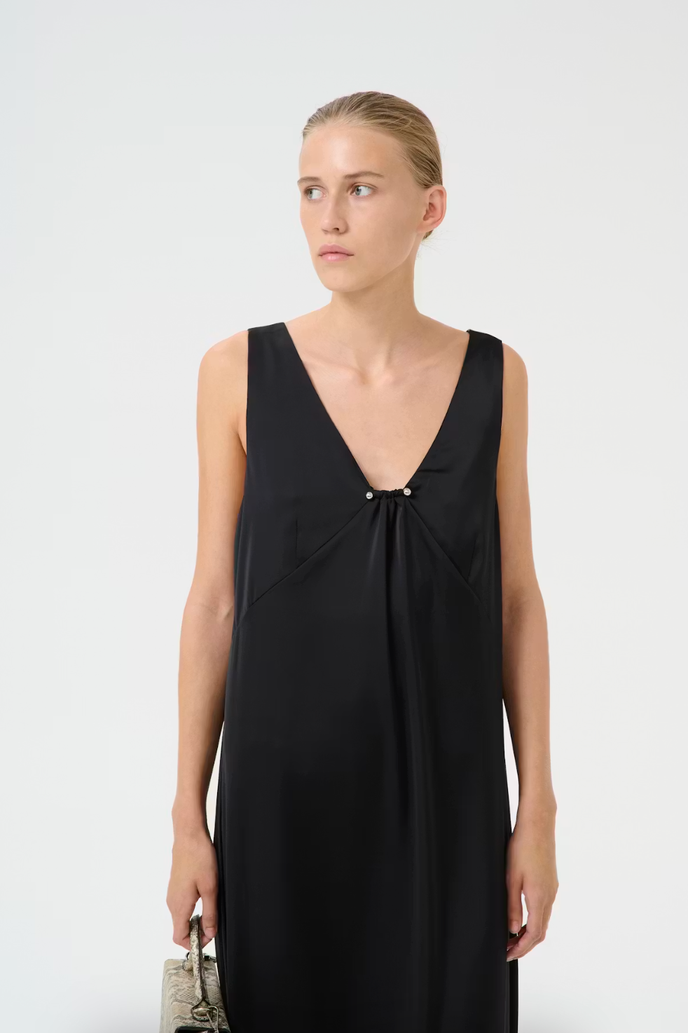 JessieGZ Dress Black nga Gestuz